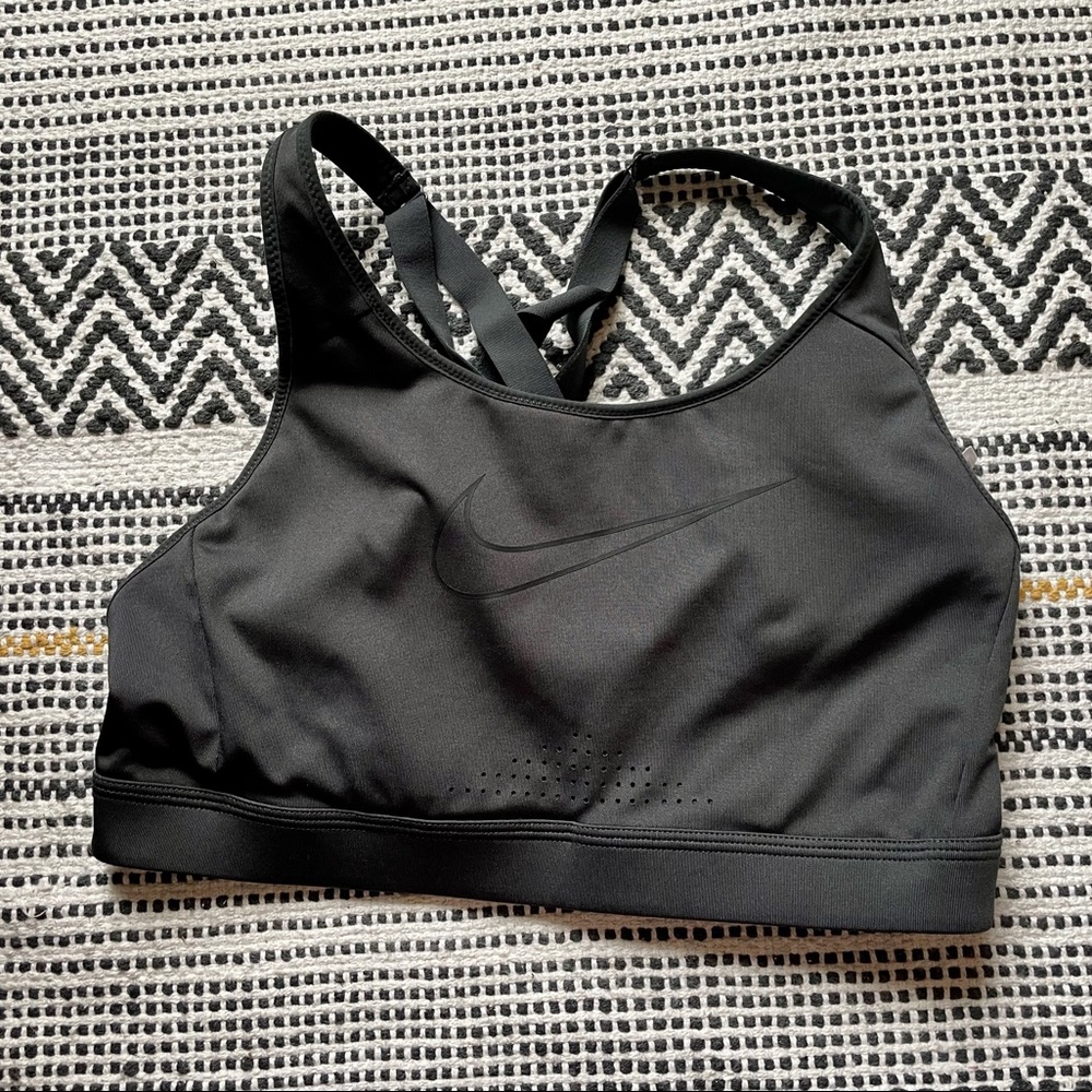 Brand new Nike bra